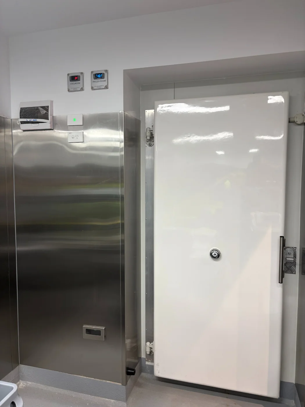 Cold-room installation at Bubba Gump Sandgate